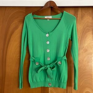 Kelly green sweater with Belt